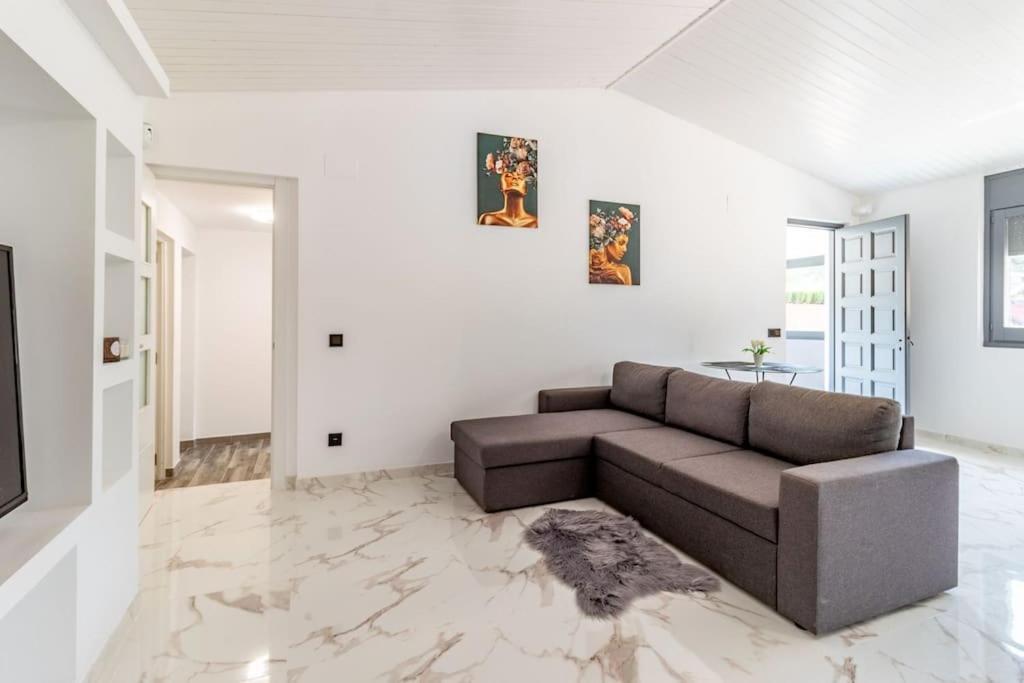 Casa Rural Con Piscina Privada, Barbacoa, Wifi Y Parking Incluido Vilovi de Onar Exterior photo